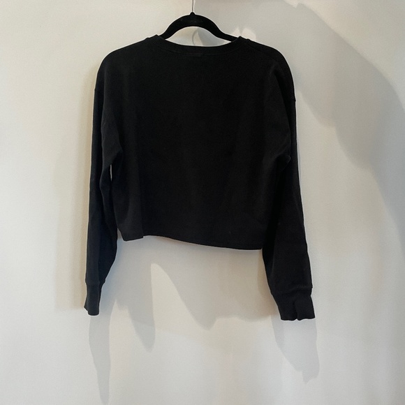 Cropped long sleeve - Picture 2 of 3